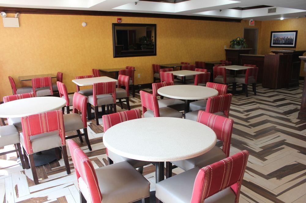 Quality Suites Nyc Gateway North Bergen Exterior foto