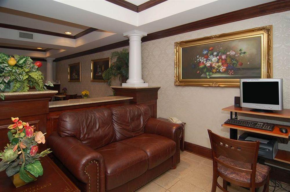 Quality Suites Nyc Gateway North Bergen Exterior foto