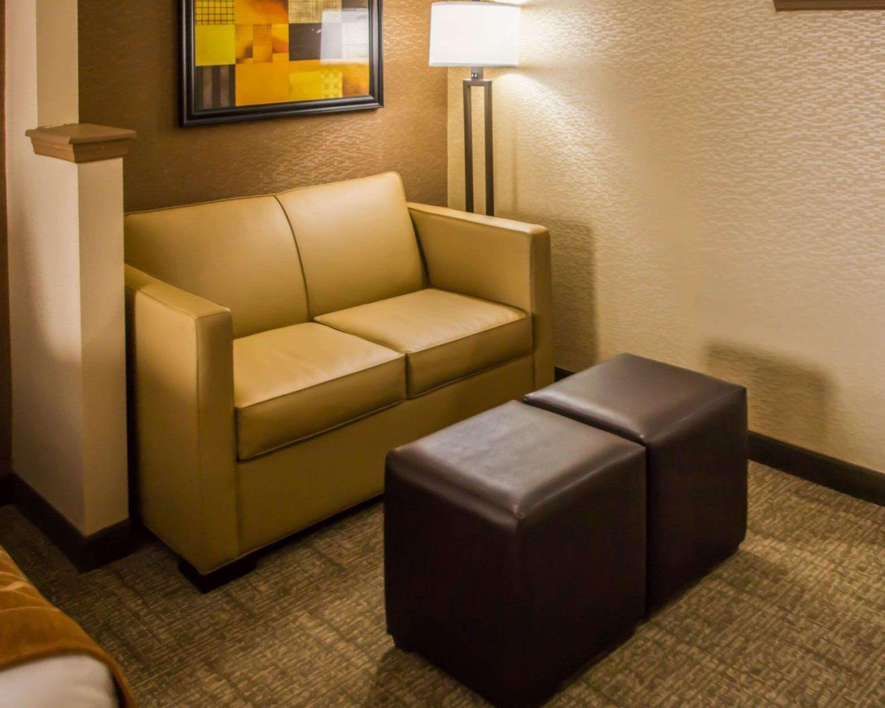 Quality Suites Nyc Gateway North Bergen Exterior foto