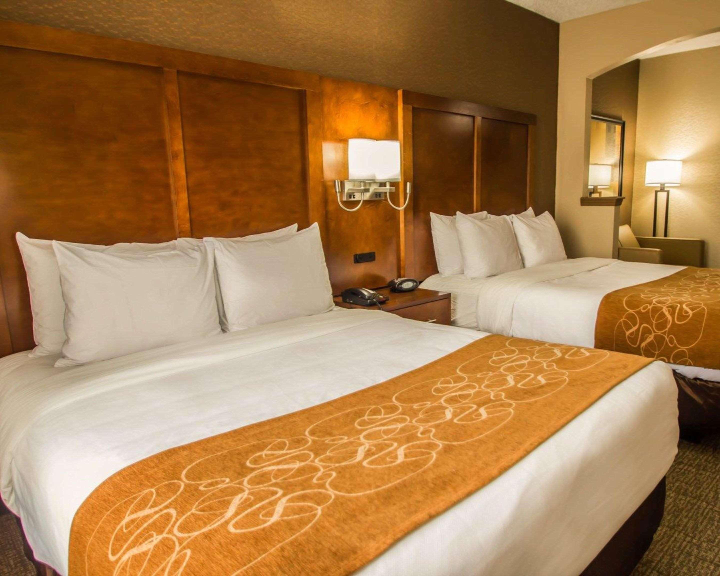 Quality Suites Nyc Gateway North Bergen Exterior foto