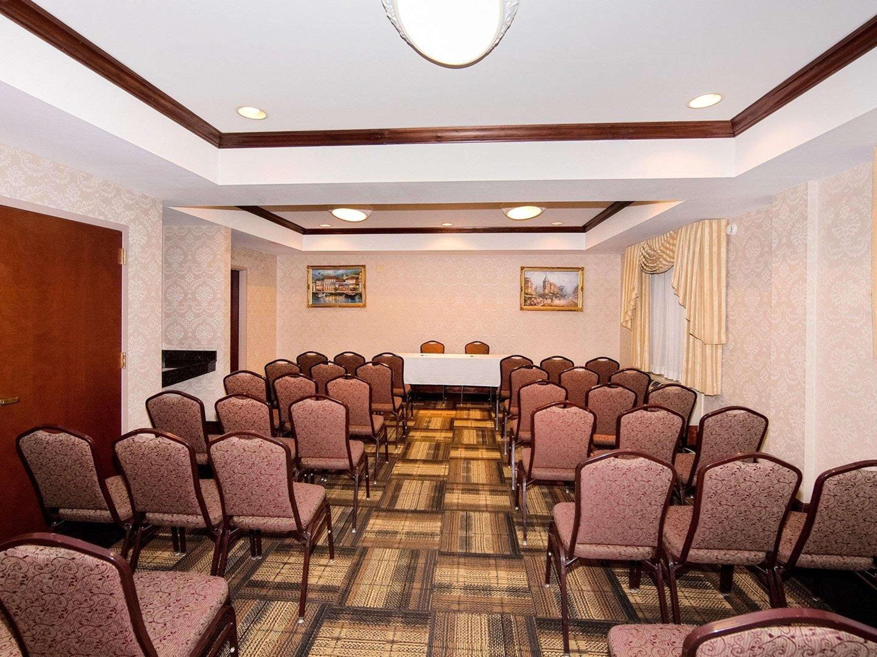 Quality Suites Nyc Gateway North Bergen Exterior foto