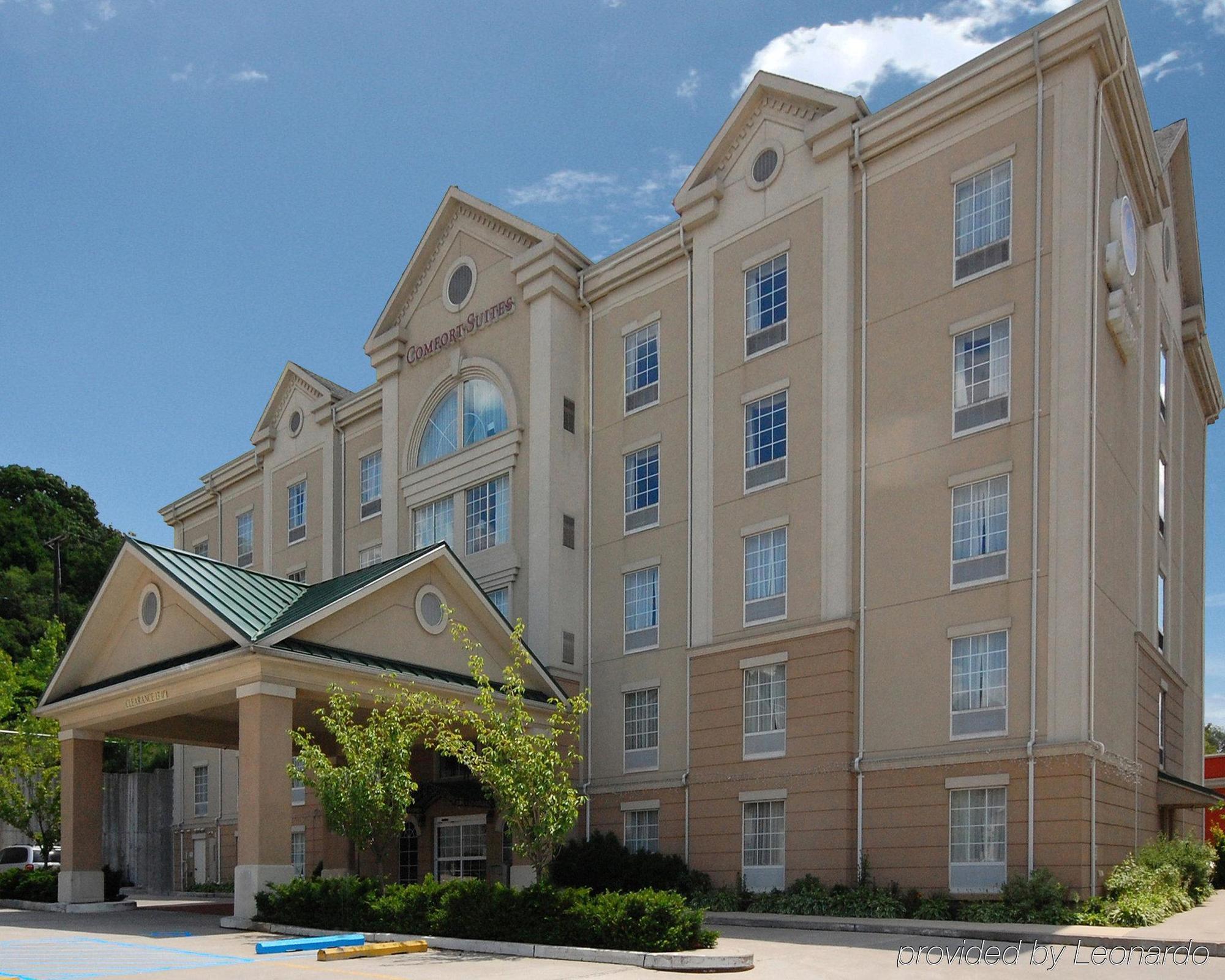 Quality Suites Nyc Gateway North Bergen Exterior foto